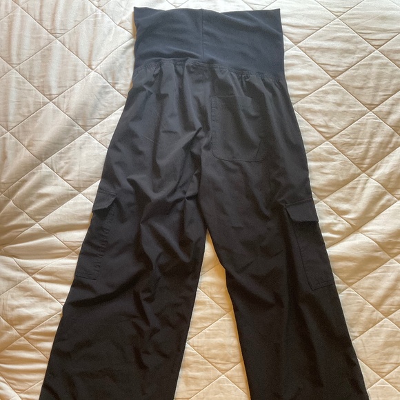 Maternity CARGO WIDE LEG pants 🤌🏻😎 - Picture 9 of 12